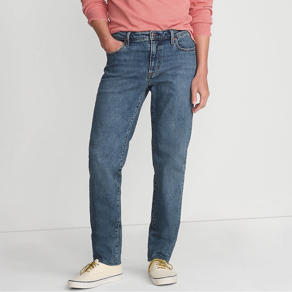 Lands’ End Square Rigger Straight Fit Comfort-First Jeans Medium Blue Wash 40